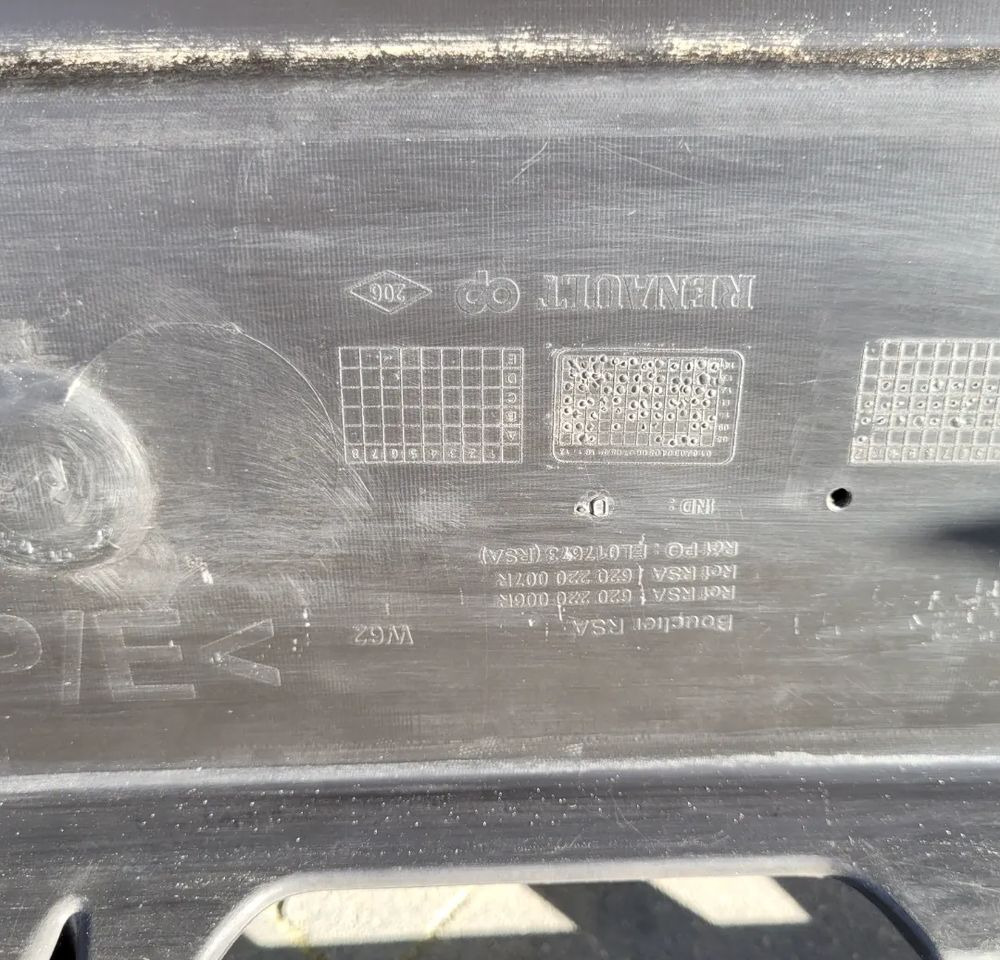 ZDERZAK RENAULT MASTER 3 ORYGINAL - Parachoques para Furgoneta: foto 5 ZDERZAK RENAULT MASTER 3 ORYGINAL - Parachoques para Furgoneta: foto 5