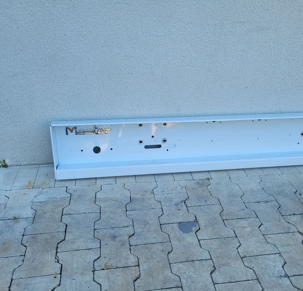 ZDERZAK RENAULT MASTER TYL Z NOWEGO AUTA. - Parachoques para Furgoneta: foto 3 ZDERZAK RENAULT MASTER TYL Z NOWEGO AUTA. - Parachoques para Furgoneta: foto 3