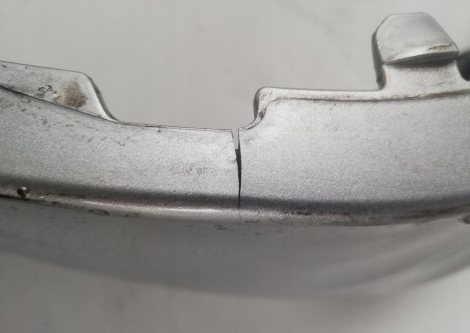 ZDERZAK TYŁ MERCEDES E KLASA W 212 885 36 38 LIFT - Parachoques para Camión: foto 3 ZDERZAK TYŁ MERCEDES E KLASA W 212 885 36 38 LIFT - Parachoques para Camión: foto 3