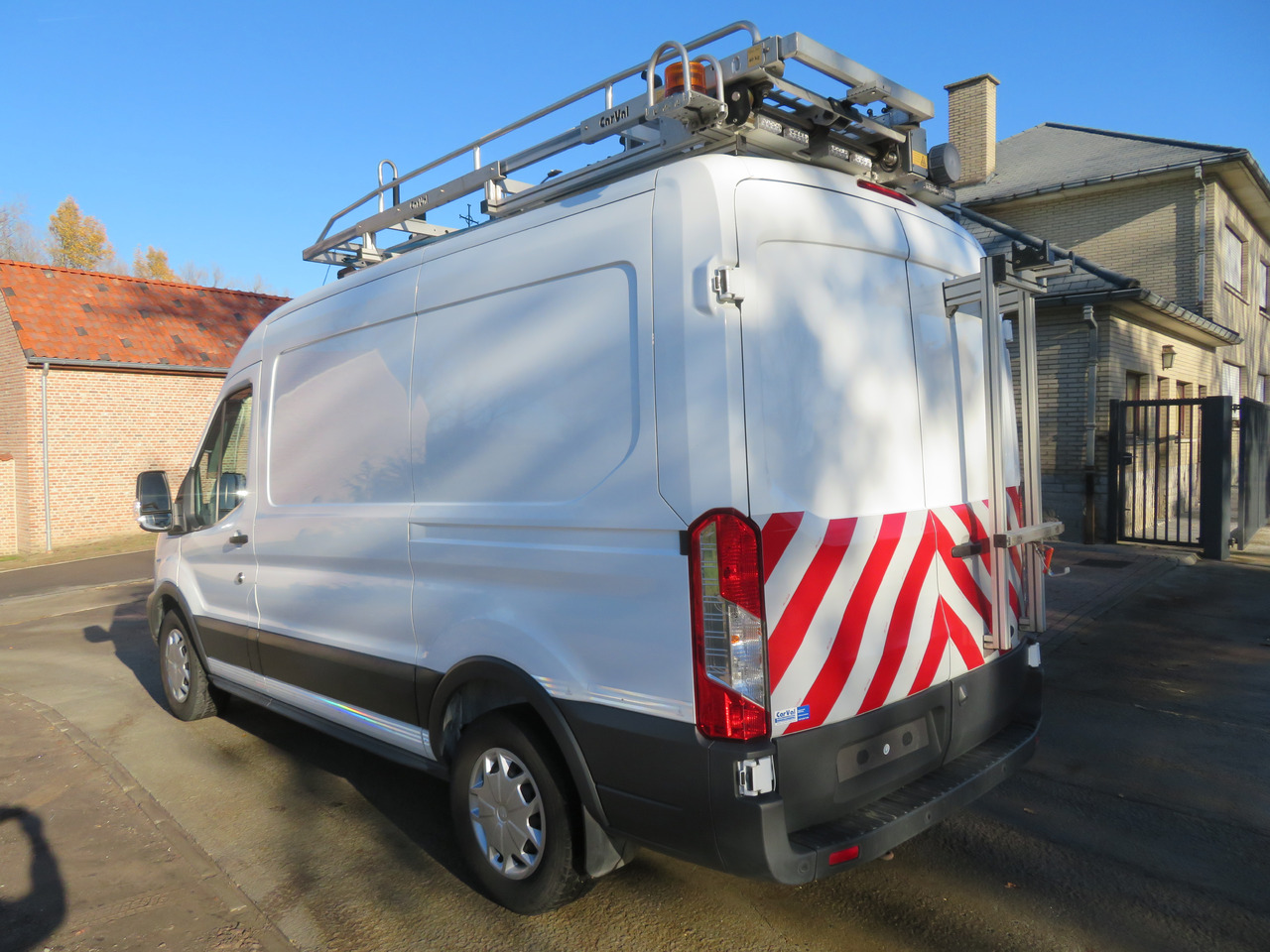 Ford Transit 2.0TDCi - L2H2 - Furgón: foto 5 Ford Transit 2.0TDCi - L2H2 - Furgón: foto 5