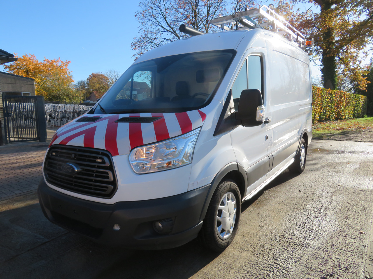 Ford Transit 2.0TDCi - L2H2 - Furgón: foto 3 Ford Transit 2.0TDCi - L2H2 - Furgón: foto 3
