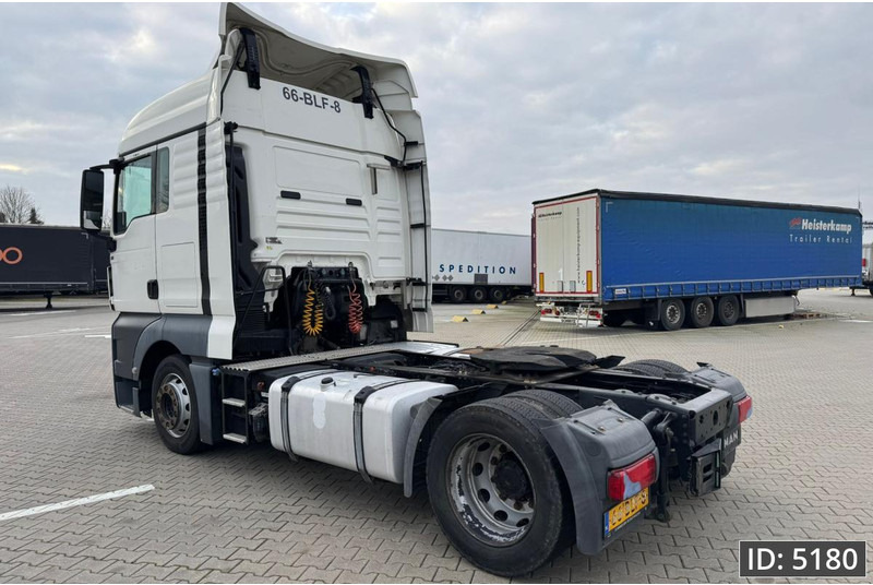 MAN TGX 18.460 XLX, Euro 6, Mega / Retarder, Intarder - Cabeza tractora: foto 2 MAN TGX 18.460 XLX, Euro 6, Mega / Retarder, Intarder - Cabeza tractora: foto 2