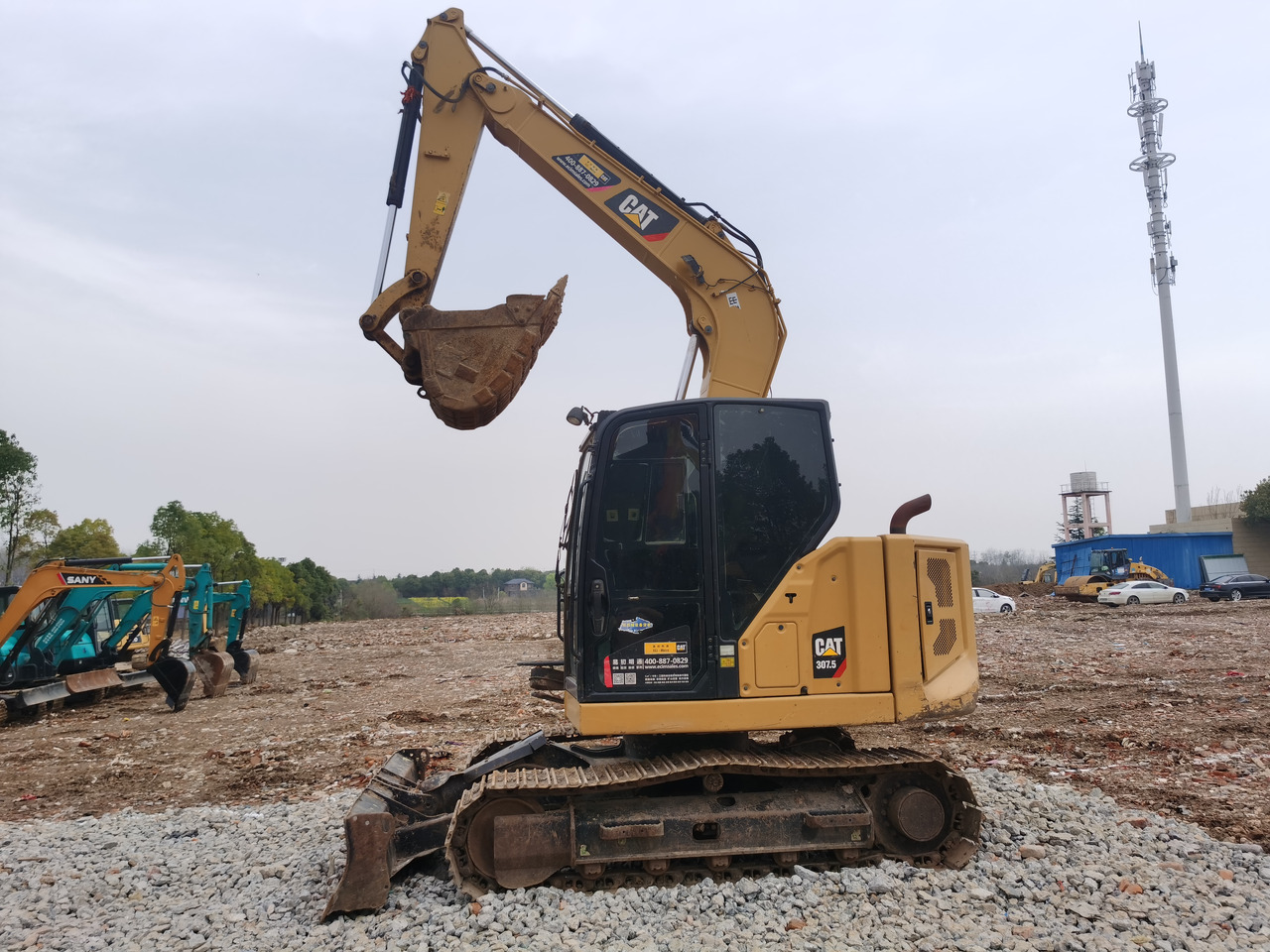 CATERPILLAR 307.5 - Excavadora de cadenas: foto 2 CATERPILLAR 307.5 - Excavadora de cadenas: foto 2