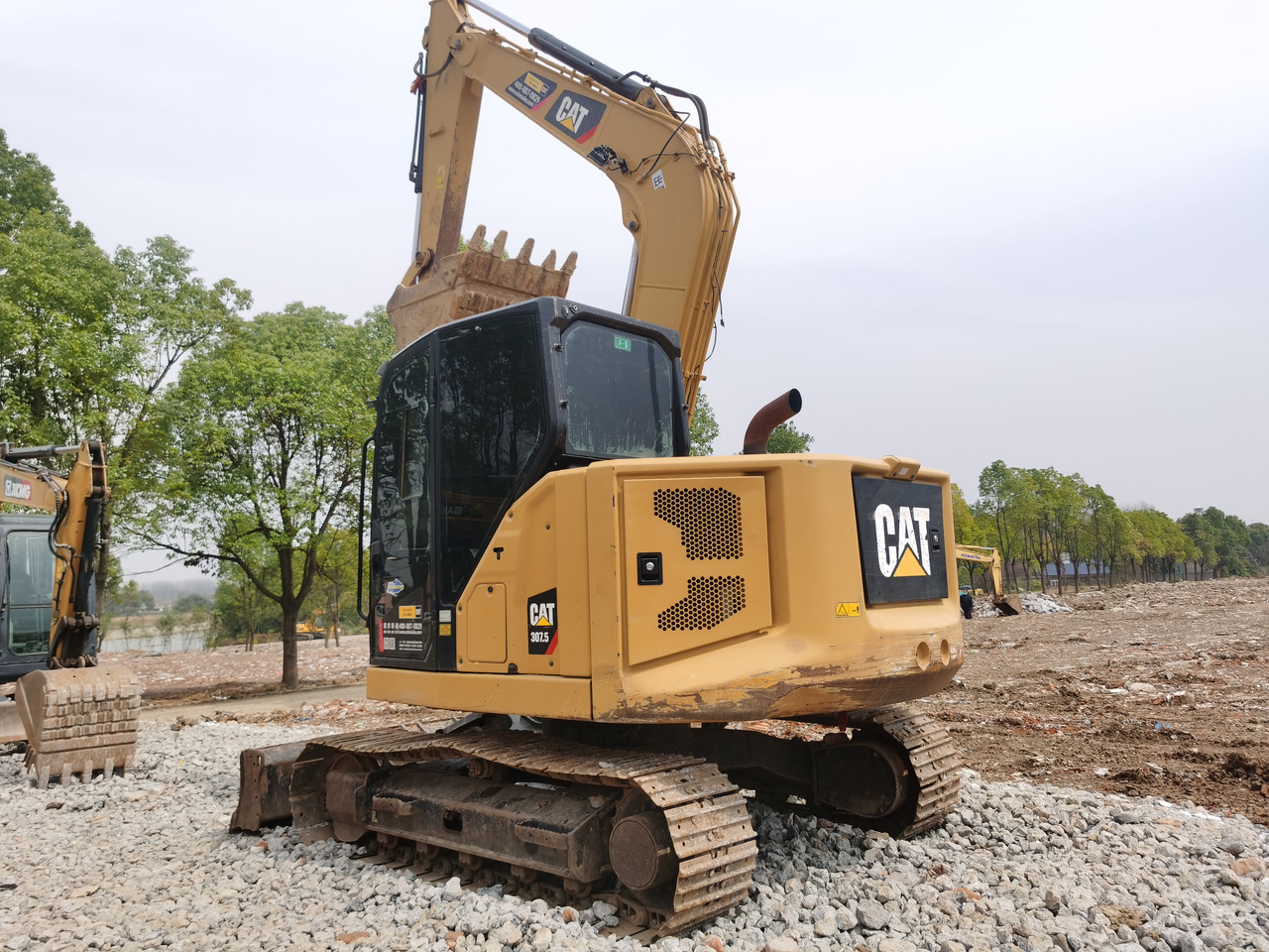 CATERPILLAR 307.5 - Excavadora de cadenas: foto 1 CATERPILLAR 307.5 - Excavadora de cadenas: foto 1