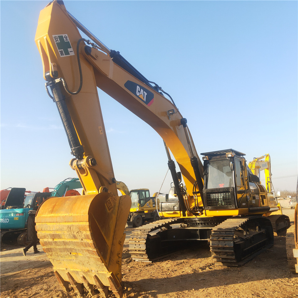 CATERPILLAR 340D2 - Excavadora de cadenas: foto 1 CATERPILLAR 340D2 - Excavadora de cadenas: foto 1