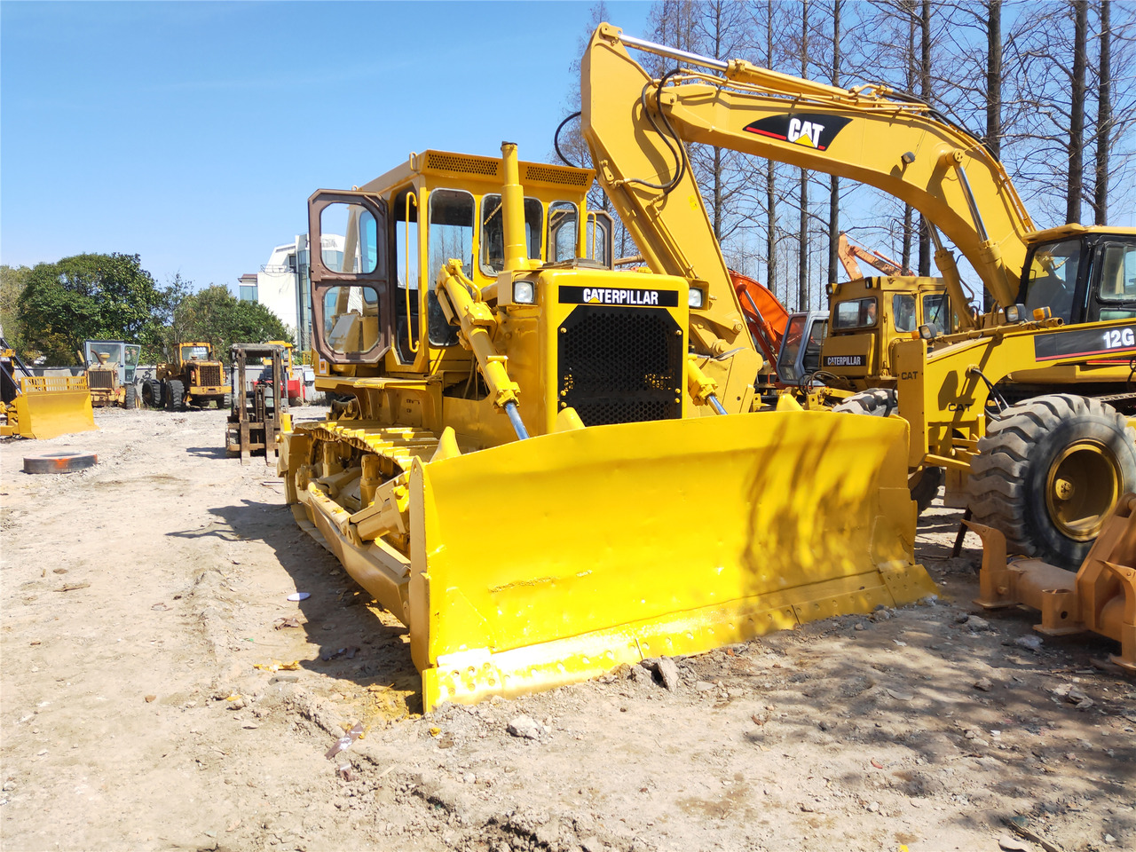 CATERPILLAR D8K - Bulldozer: foto 2 CATERPILLAR D8K - Bulldozer: foto 2
