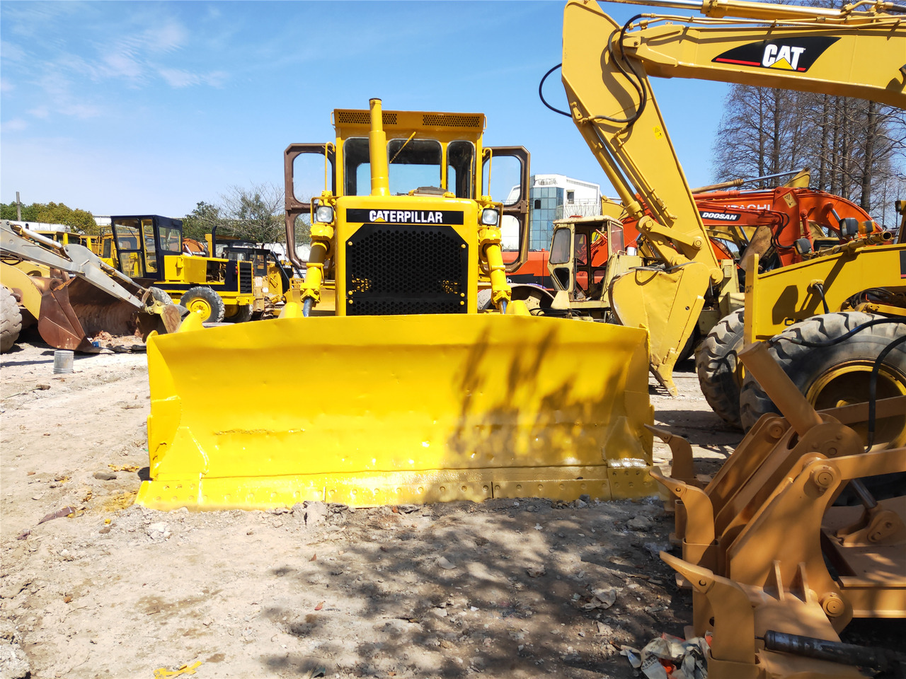 CATERPILLAR D8K - Bulldozer: foto 3 CATERPILLAR D8K - Bulldozer: foto 3