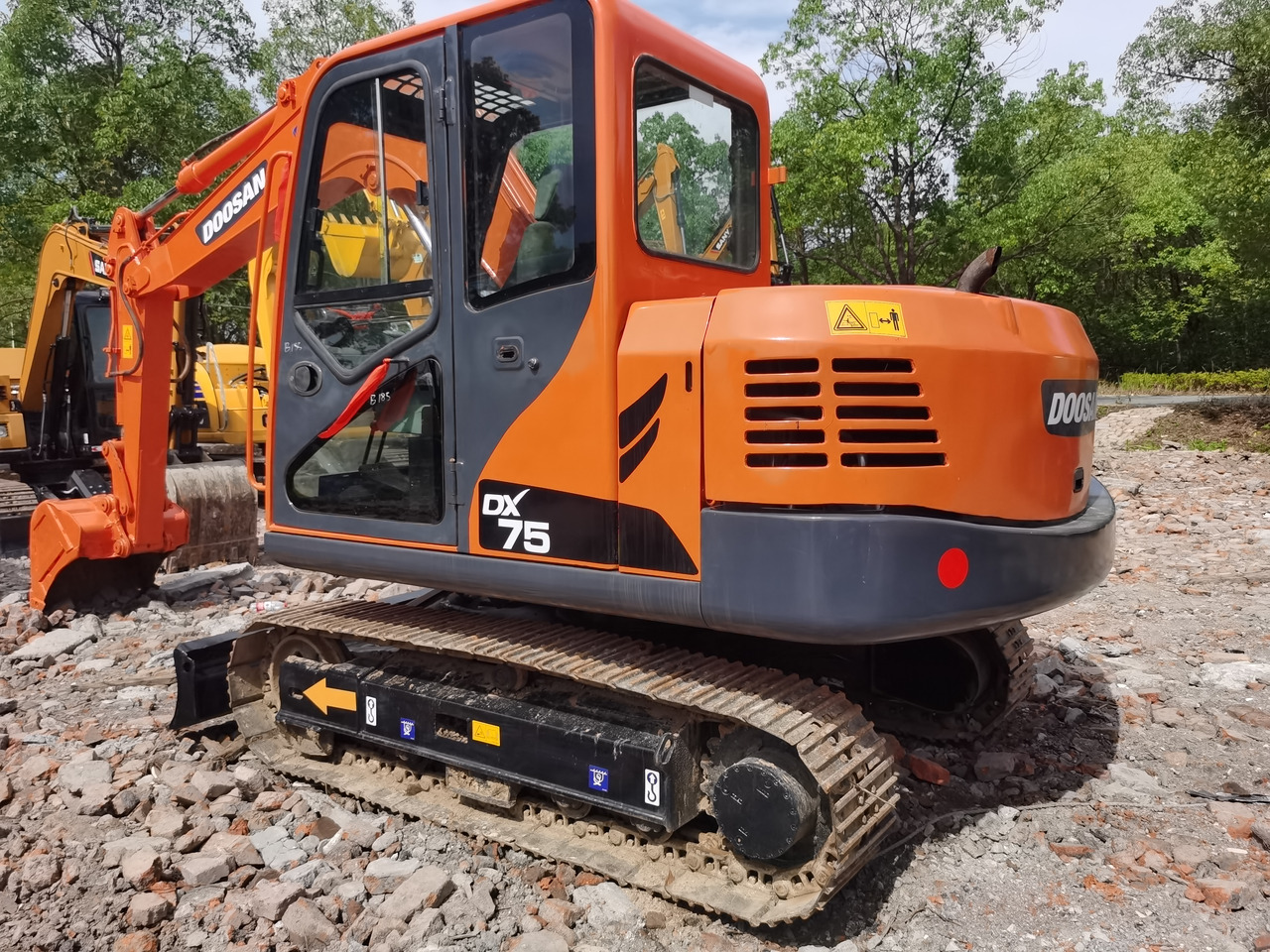DOOSAN DX75 - Excavadora de cadenas: foto 5 DOOSAN DX75 - Excavadora de cadenas: foto 5