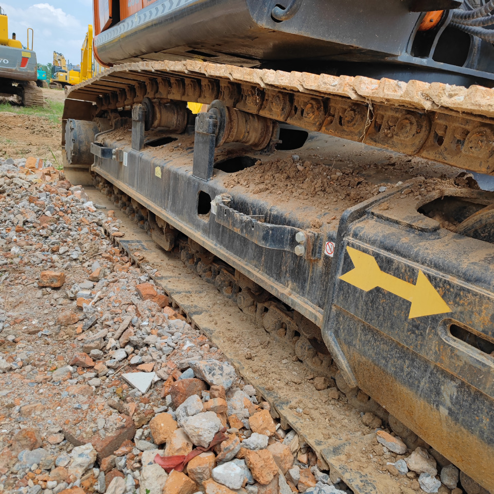HITACHI ZX200 - Excavadora de cadenas: foto 5 HITACHI ZX200 - Excavadora de cadenas: foto 5