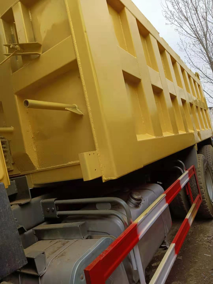 HOWO Dump Truck 371 6/4 Click Here for Discount - Camión volquete: foto 5 HOWO Dump Truck 371 6/4 Click Here for Discount - Camión volquete: foto 5