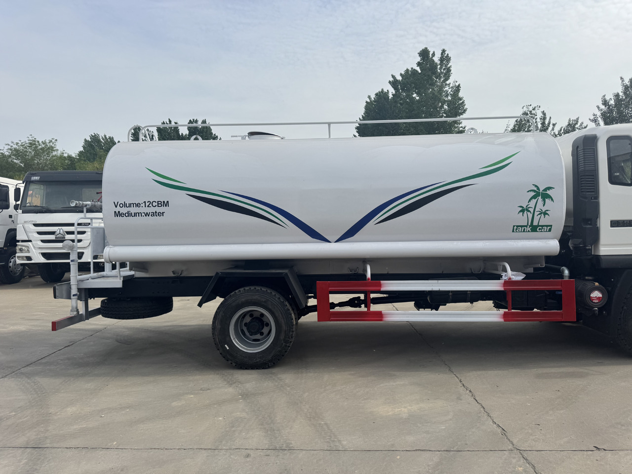 Howo Water Tanker Click for Discount - Bomba de agua: foto 3 Howo Water Tanker Click for Discount - Bomba de agua: foto 3