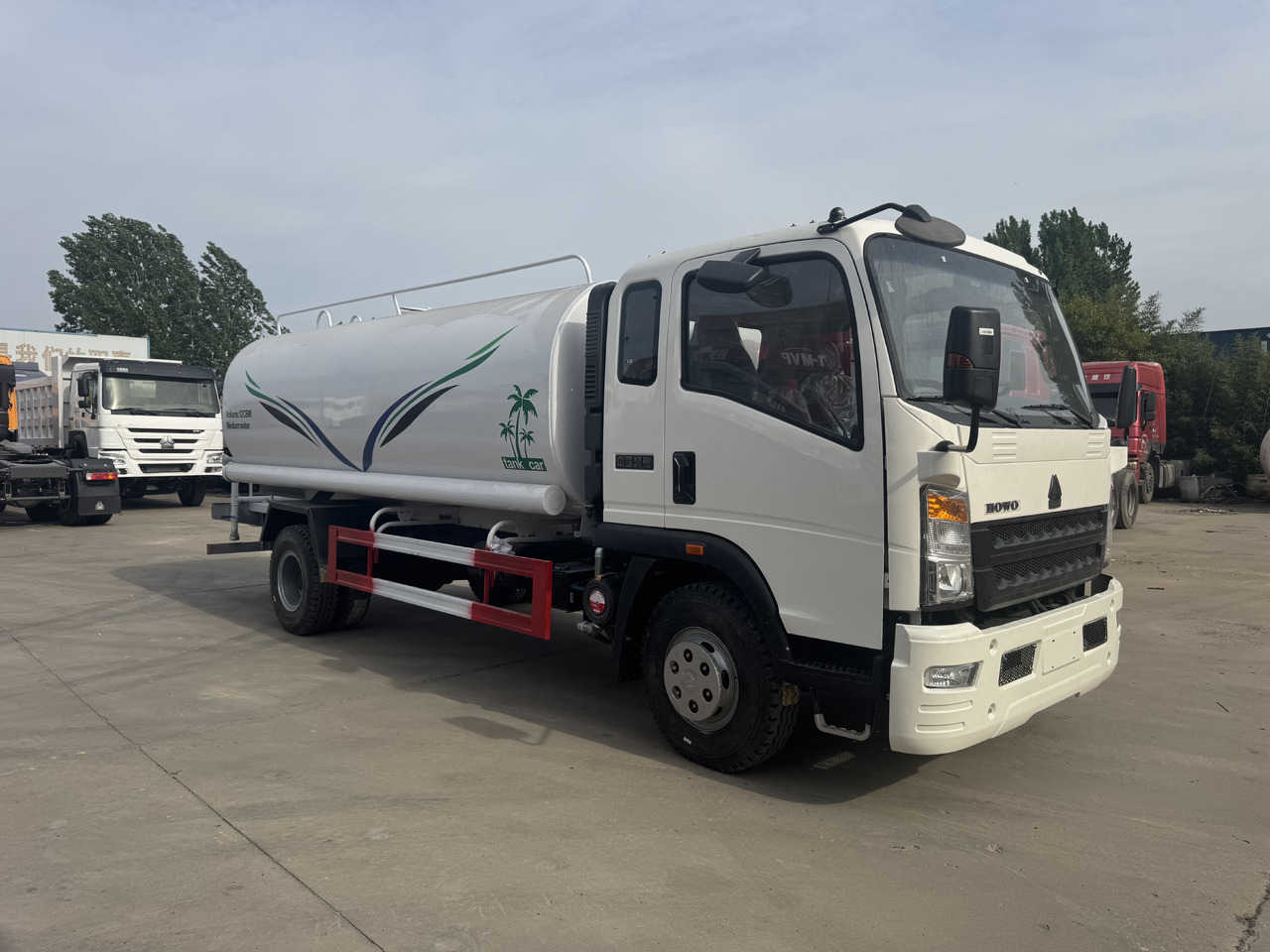 Howo Water Tanker Click for Discount - Bomba de agua: foto 2 Howo Water Tanker Click for Discount - Bomba de agua: foto 2