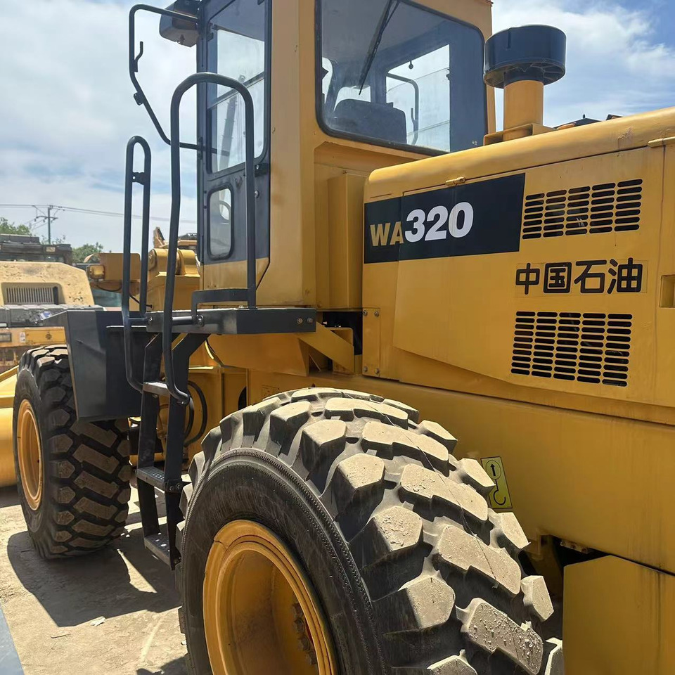 KOMATSU WA320 Wheel Loader Click for Discount - Cargadora de ruedas: foto 2 KOMATSU WA320 Wheel Loader Click for Discount - Cargadora de ruedas: foto 2