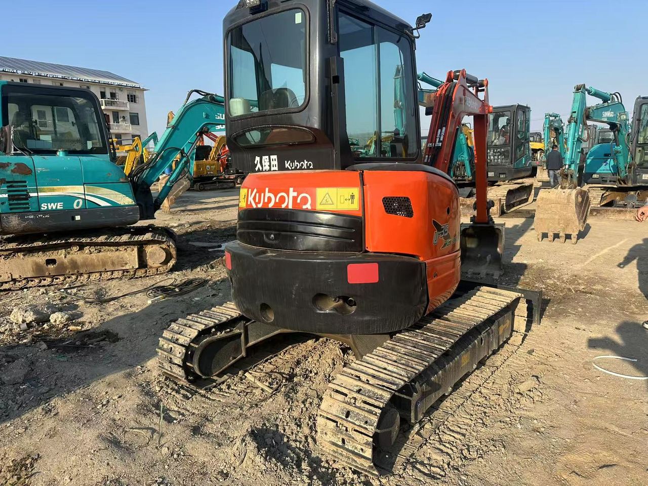 KUBOTA U35 - Excavadora de cadenas: foto 4 KUBOTA U35 - Excavadora de cadenas: foto 4