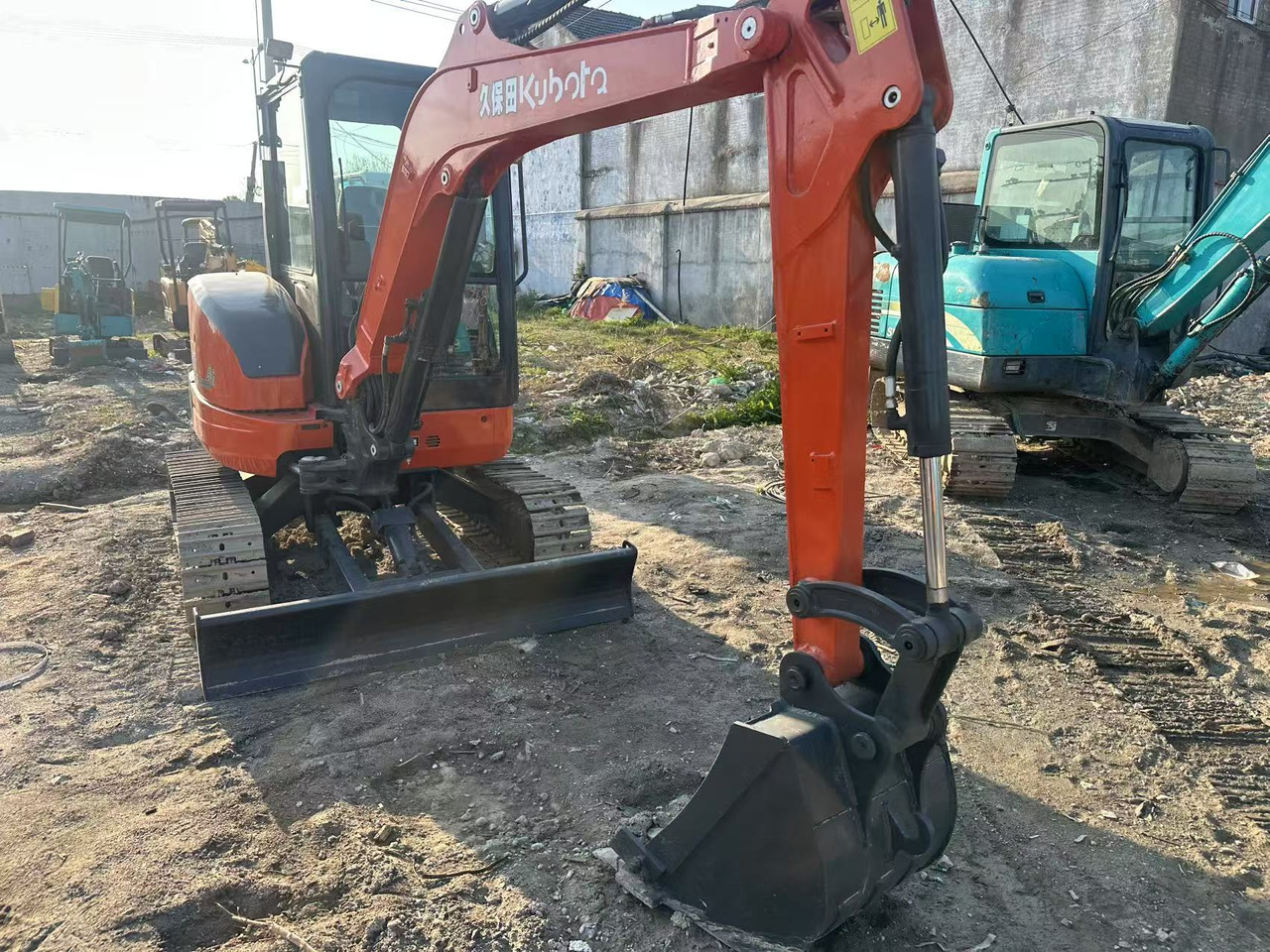 KUBOTA U35 - Excavadora de cadenas: foto 3 KUBOTA U35 - Excavadora de cadenas: foto 3