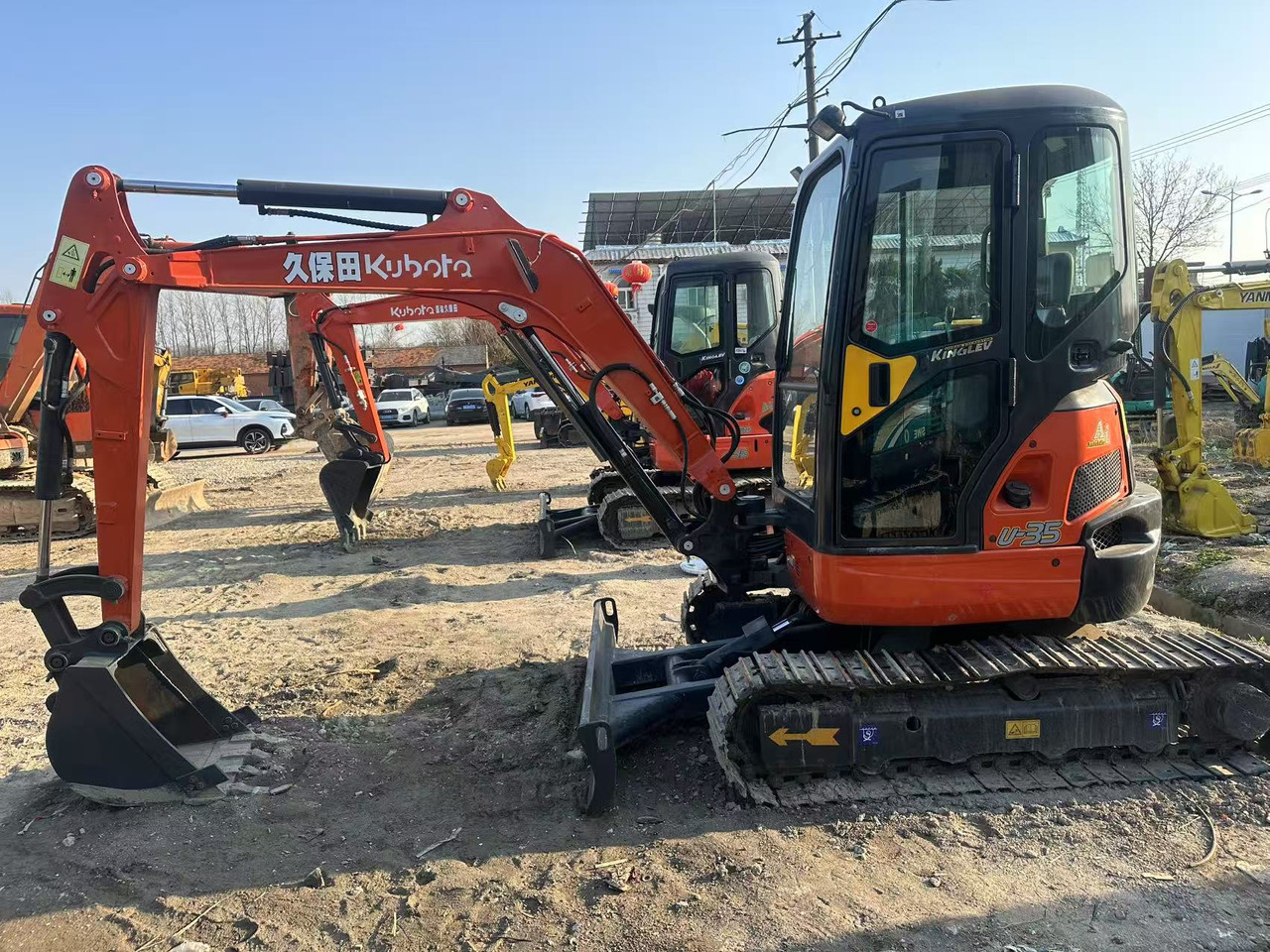 KUBOTA U35 - Excavadora de cadenas: foto 1 KUBOTA U35 - Excavadora de cadenas: foto 1
