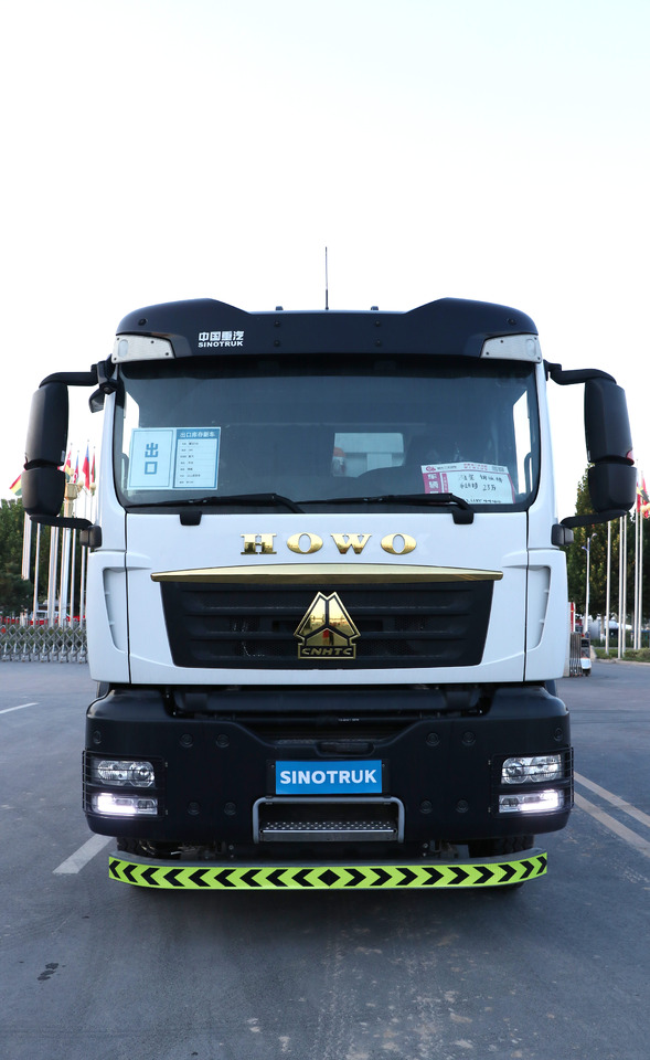 SINOTRUK Dump Truck 6x4 Click for Discount - Camión volquete: foto 2 SINOTRUK Dump Truck 6x4 Click for Discount - Camión volquete: foto 2