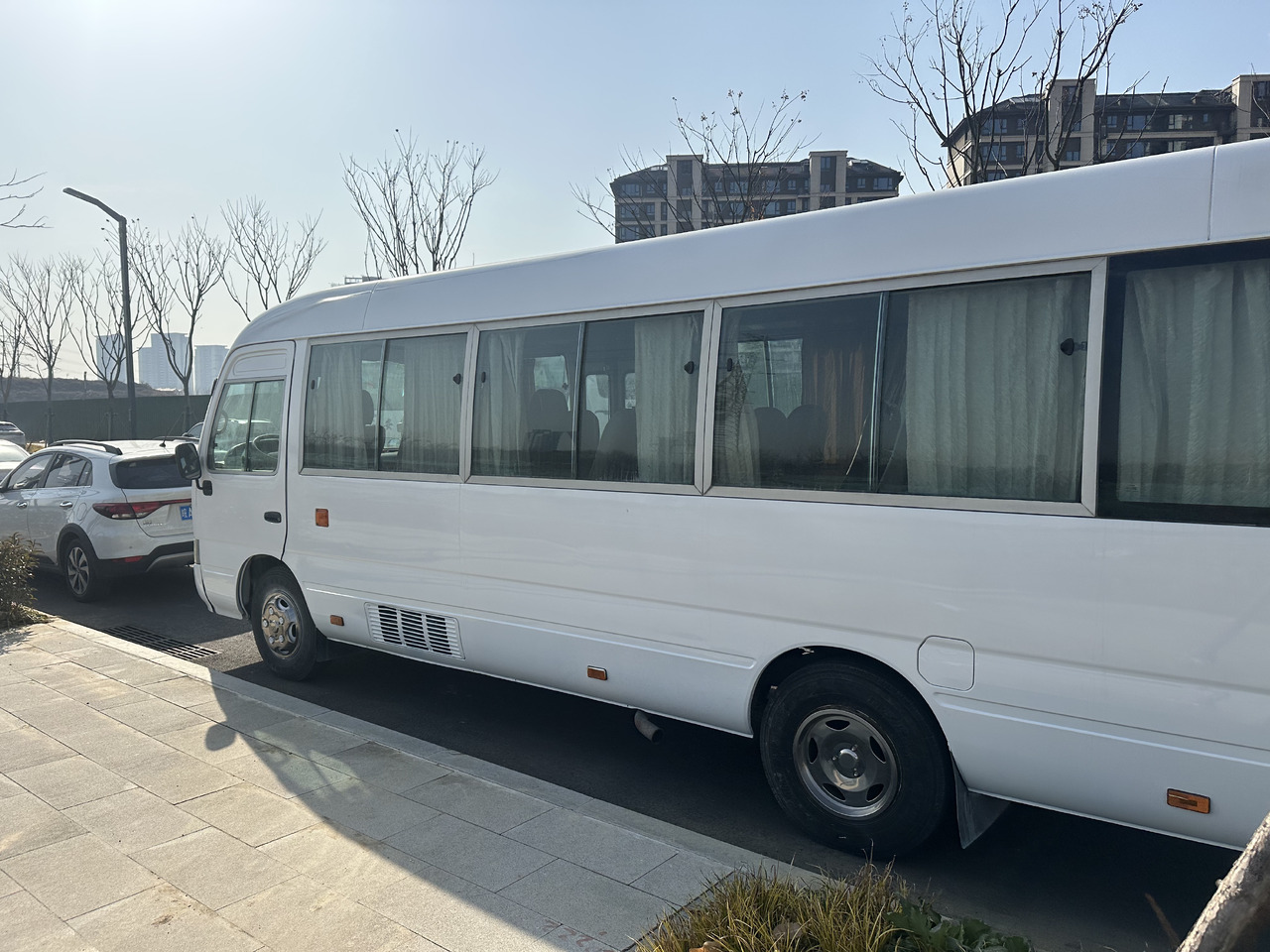 Autocar TOYOTA Mini Coach White Low Mileage: foto 8