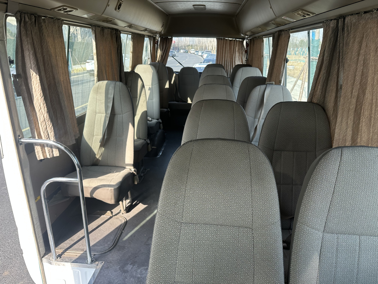 Autocar TOYOTA Mini Coach White Low Mileage: foto 10