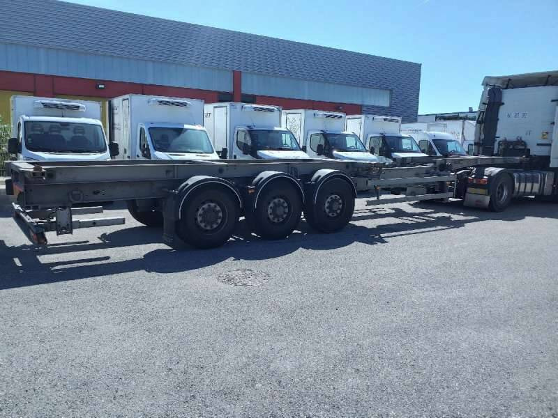 Semi-remorque 3 Essieux 38 TONNES CHARIOT COULISSANT - Semirremolque portacontenedore/ Intercambiable: foto 1 Semi-remorque 3 Essieux 38 TONNES CHARIOT COULISSANT - Semirremolque portacontenedore/ Intercambiable: foto 1