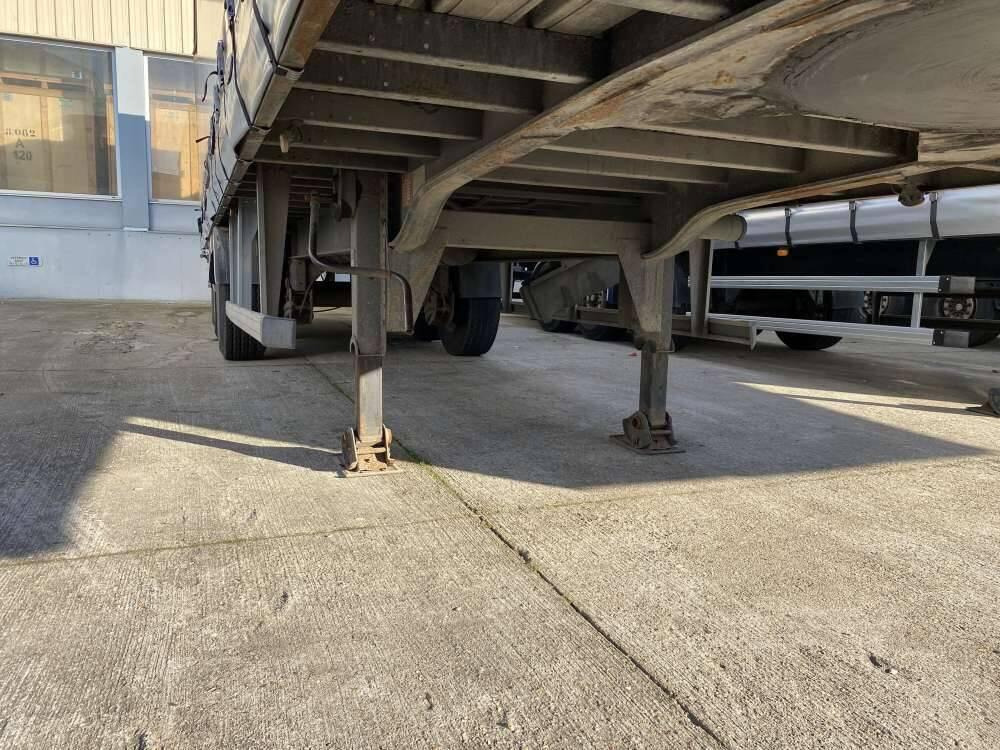 Semi-remorque 3 Essieux SEMI RECONDITIONNEE - 38 TONNES 2 PORTES AR - Semirremolque lona: foto 5 Semi-remorque 3 Essieux SEMI RECONDITIONNEE - 38 TONNES 2 PORTES AR - Semirremolque lona: foto 5