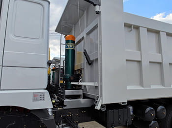 SHACMAN Shacman Truck F3000 for Sale in Ghana - Camión: foto 5 SHACMAN Shacman Truck F3000 for Sale in Ghana - Camión: foto 5