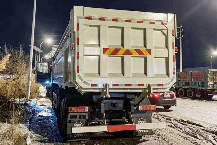 FOTON Foton Auman Dump Truck for Sale in Zambia - Camión volquete: foto 5 FOTON Foton Auman Dump Truck for Sale in Zambia - Camión volquete: foto 5