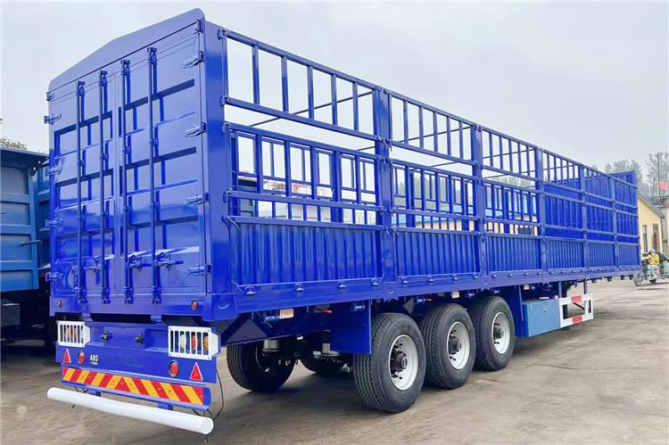 TITAN 3 Axle Cargo Fence Trailer with Air Suspension Transport Animal - Semirremolque transporte de ganado: foto 1 TITAN 3 Axle Cargo Fence Trailer with Air Suspension Transport Animal - Semirremolque transporte de ganado: foto 1