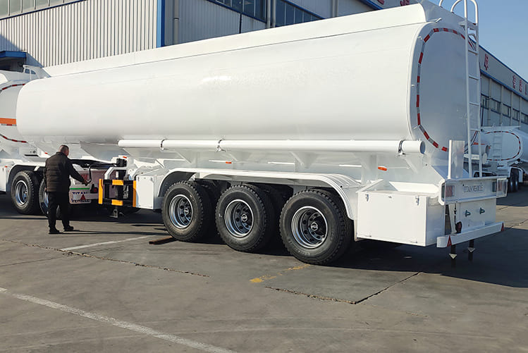 TITAN Fuel Tanker Superlink Trailer for Sale - Semirremolque cisterna: foto 5 TITAN Fuel Tanker Superlink Trailer for Sale - Semirremolque cisterna: foto 5