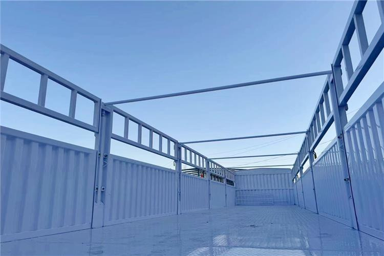 TITAN In Stock 30/40/50 Ton Fence Semi Trailer Transport Cargo Bulk In Senegal - Semirremolque transporte de ganado: foto 4 TITAN In Stock 30/40/50 Ton Fence Semi Trailer Transport Cargo Bulk In Senegal - Semirremolque transporte de ganado: foto 4