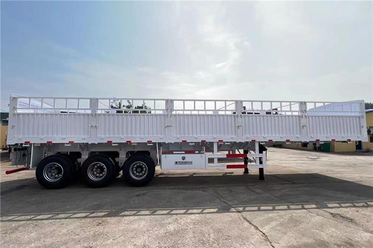 TITAN Tri Axle 60 Ton Fence Cargo Semi Trailer for Sale In Guinea - Semirremolque transporte de ganado: foto 4 TITAN Tri Axle 60 Ton Fence Cargo Semi Trailer for Sale In Guinea - Semirremolque transporte de ganado: foto 4
