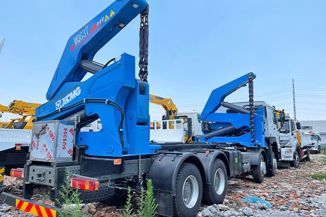 XCMG 37 Ton Side Lifter Truck for Sale in Angola - Camión portacontenedore/ Intercambiable: foto 2 XCMG 37 Ton Side Lifter Truck for Sale in Angola - Camión portacontenedore/ Intercambiable: foto 2