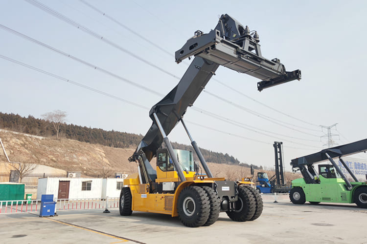 XCMG Container Reach Stacker for Sale in Ghana - Carretilla para contenedores: foto 2 XCMG Container Reach Stacker for Sale in Ghana - Carretilla para contenedores: foto 2