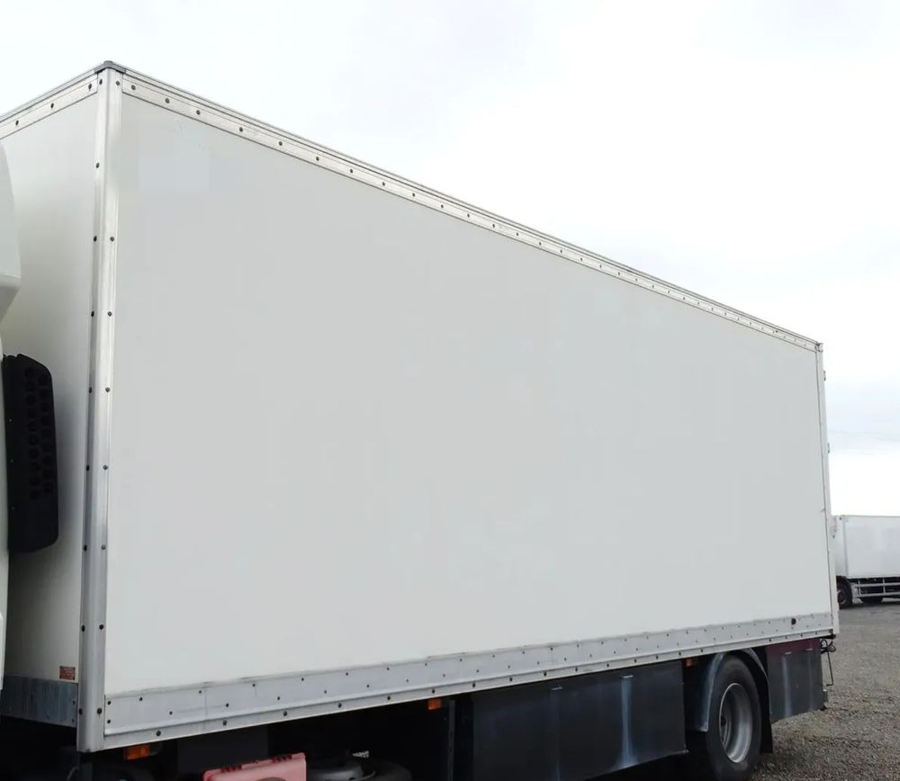 DAF LF 18.320 Kontener 20 palet - Camión caja cerrada: foto 5 DAF LF 18.320 Kontener 20 palet - Camión caja cerrada: foto 5