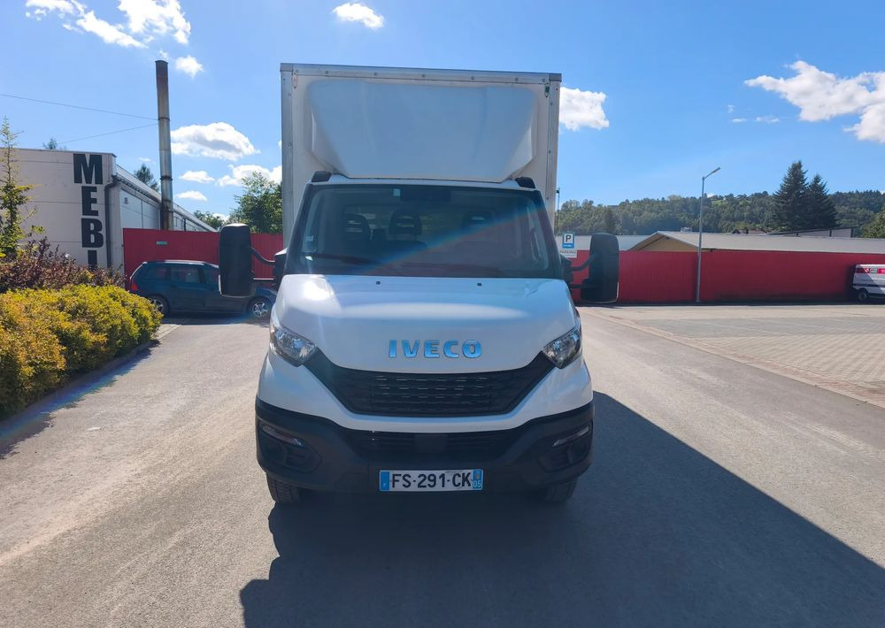 Iveco DAILY 70C18 KONTENER 5,5M obsługa silnika nowy rozrząd - Furgoneta caja cerrada: foto 3 Iveco DAILY 70C18 KONTENER 5,5M obsługa silnika nowy rozrząd - Furgoneta caja cerrada: foto 3