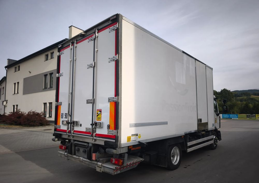 Renault Gama D 210 rama do zabudowy poduszka klima - Camión chasis: foto 5 Renault Gama D 210 rama do zabudowy poduszka klima - Camión chasis: foto 5