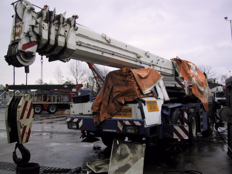 Liebherr LTM 1050/1 for parts - Autogrúa: foto 1 Liebherr LTM 1050/1 for parts - Autogrúa: foto 1