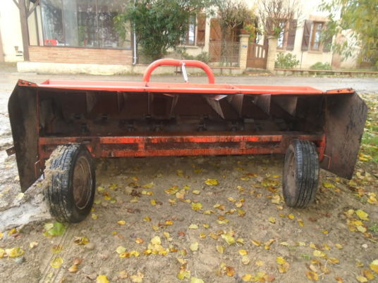 Kuhn BNG 270 - Desbrozadora de martillos: foto 2 Kuhn BNG 270 - Desbrozadora de martillos: foto 2