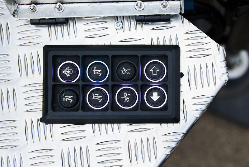 Oil & Steel Scorpion 18 Sobre IVECO DAILY 35S14 entre ejes 3750 mm - Camión con plataforma elevadora: foto 4 Oil & Steel Scorpion 18 Sobre IVECO DAILY 35S14 entre ejes 3750 mm - Camión con plataforma elevadora: foto 4