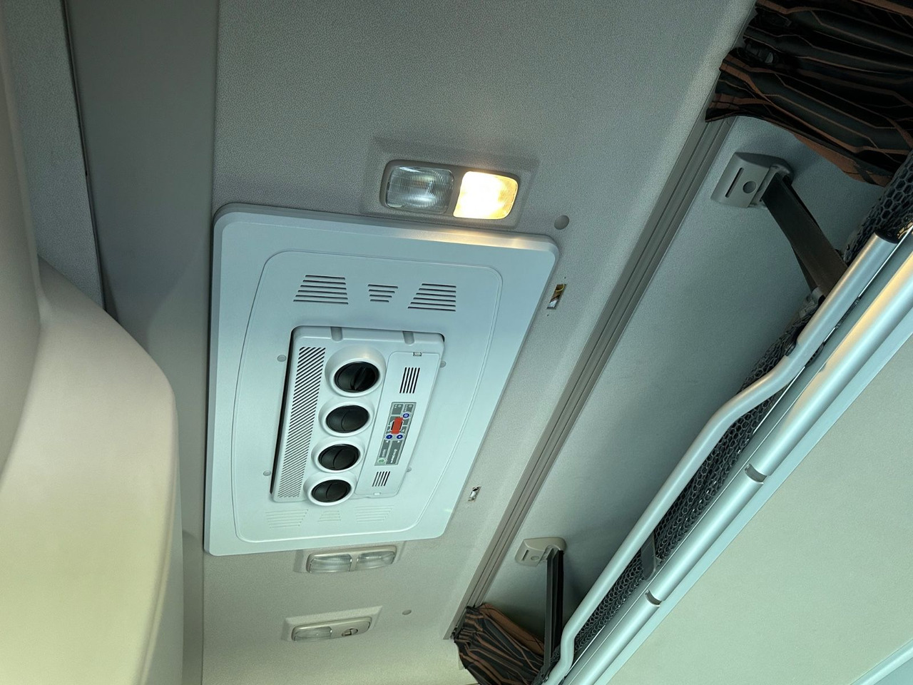 Cabeza tractora DAF XF 530 SSC Standklima Leder ALU Vollluft: foto 10