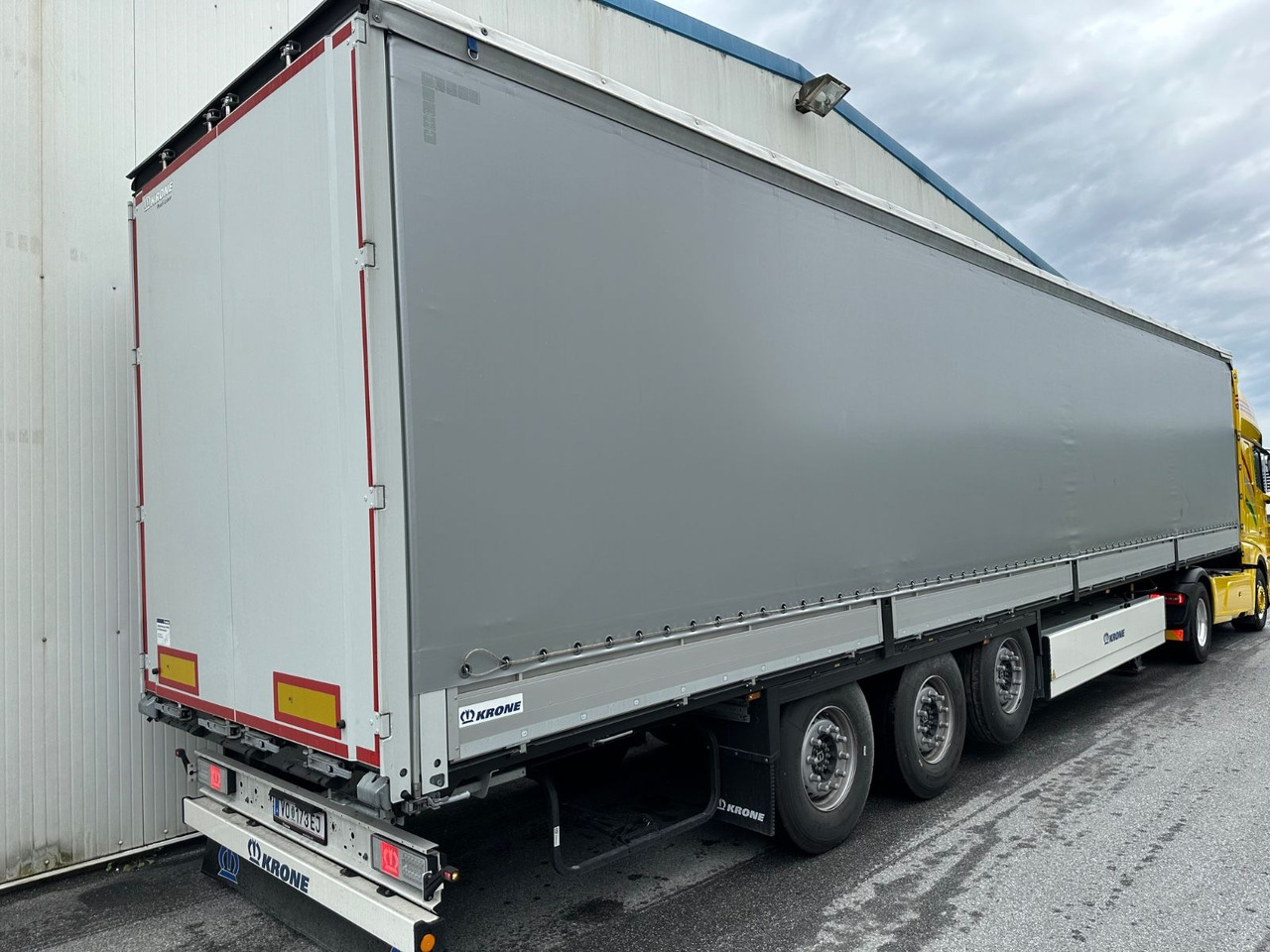 Krone SD 27 Bordwand Pal-K.asten Lift XL-Code - Semirremolque lona: foto 3 Krone SD 27 Bordwand Pal-K.asten Lift XL-Code - Semirremolque lona: foto 3