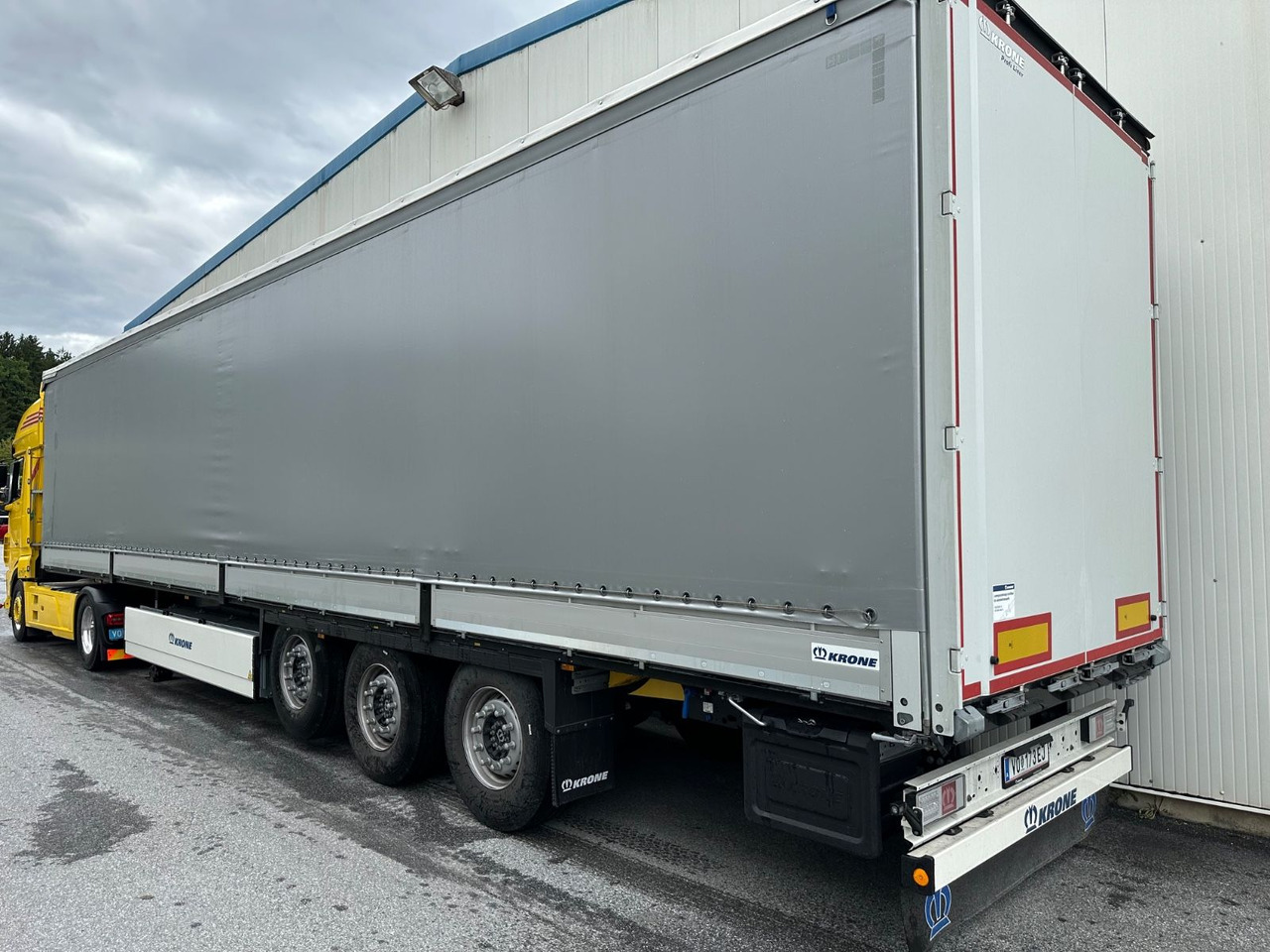 Krone SD 27 Bordwand Pal-K.asten Lift XL-Code - Semirremolque lona: foto 4 Krone SD 27 Bordwand Pal-K.asten Lift XL-Code - Semirremolque lona: foto 4