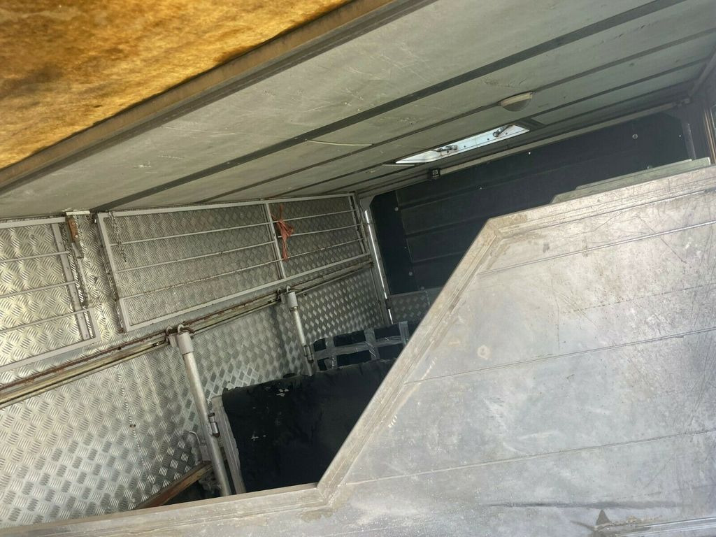 Leasing de MAN 12.192 Pferdetransporter MAN 12.192 Pferdetransporter MAN 12.192 Pferdetransporter MAN 12.192 Pferdetransporter: foto 12