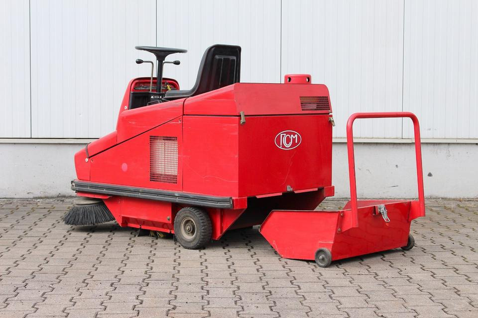 Barredora industrial RCM R703 E/1 elektro Aufsitz- Kehrsaugmaschine Kehrmaschine: foto 15 Barredora industrial RCM R703 E/1 elektro Aufsitz- Kehrsaugmaschine Kehrmaschine: foto 15