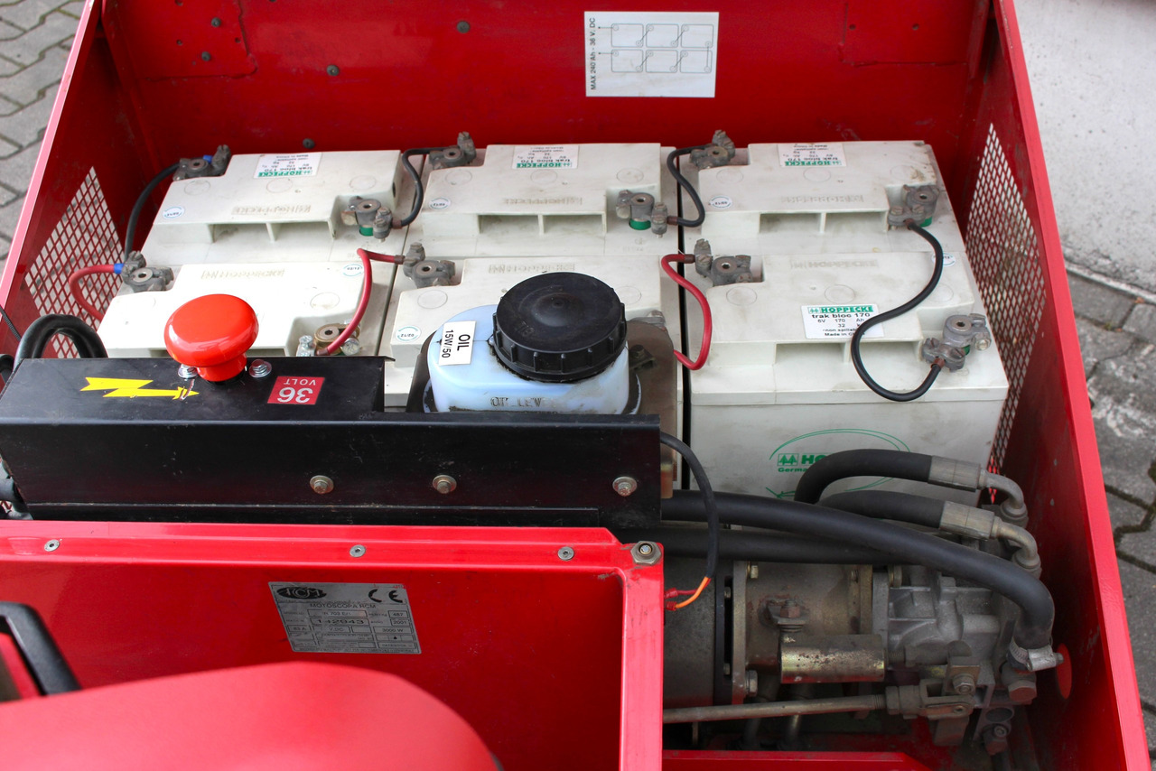 Barredora industrial RCM R703 E/1 elektro Aufsitz- Kehrsaugmaschine Kehrmaschine: foto 24 Barredora industrial RCM R703 E/1 elektro Aufsitz- Kehrsaugmaschine Kehrmaschine: foto 24