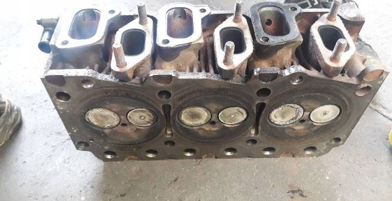 Głowica Deutz F3L1011 - Motor para Camión: foto 3 Głowica Deutz F3L1011 - Motor para Camión: foto 3