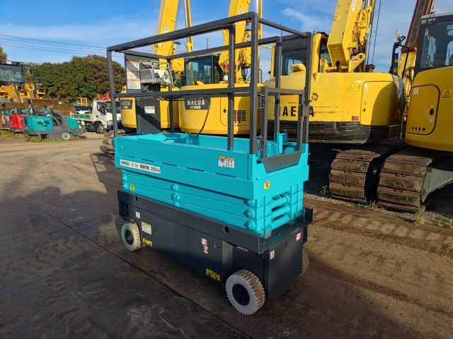 AIRMAN ENTL061 - Plataforma de tijeras: foto 3 AIRMAN ENTL061 - Plataforma de tijeras: foto 3