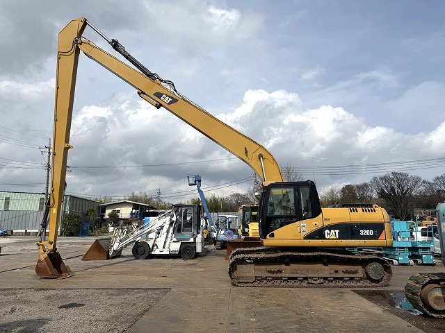 CAT 320DL-E - Excavadora de cadenas: foto 2 CAT 320DL-E - Excavadora de cadenas: foto 2