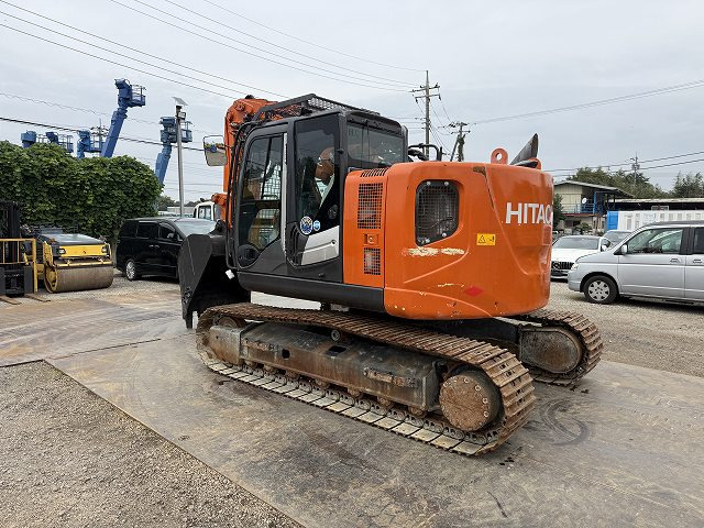 Excavadora de cadenas HITACHI ZX135USK-5B: foto 6 Excavadora de cadenas HITACHI ZX135USK-5B: foto 6