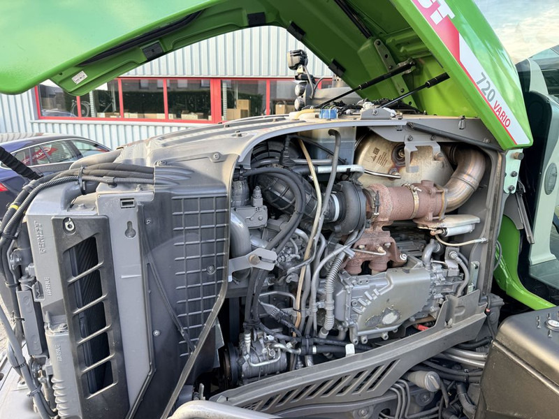 Tractor Fendt 720 Vario Power+ Gen 6: foto 17 Tractor Fendt 720 Vario Power+ Gen 6: foto 17